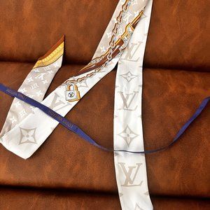 AUTHENTIC LOUIS VUITTON WOMENS BANDEAU